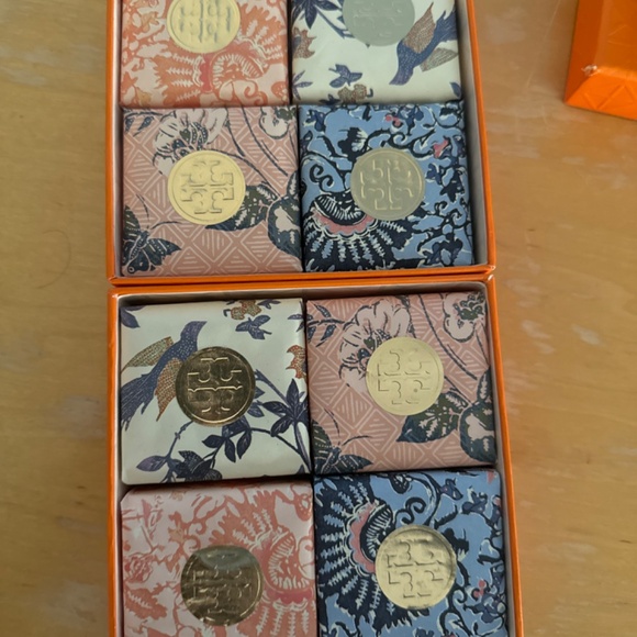 NWT- 2 Tory Burch Perfumed bath soap, set of 4. 2.8oz Ea - Picture 3 of 3